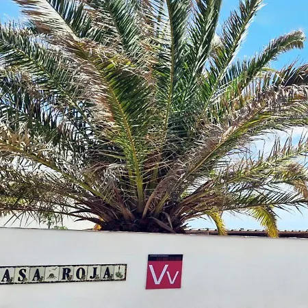 Casa Roja 2 - Quiet Resort, Central, Parking Apartment *