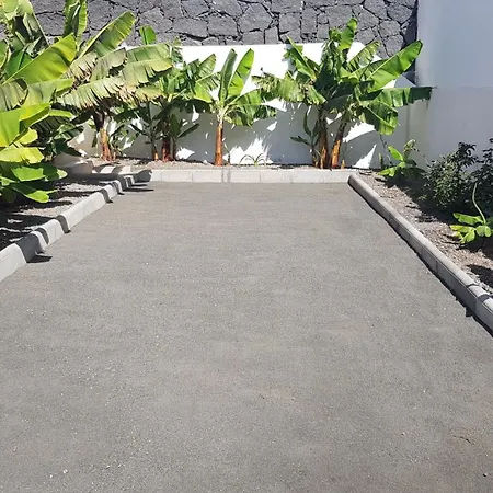 Casa Roja 2 - Quiet Resort, Central, Parking Tias
