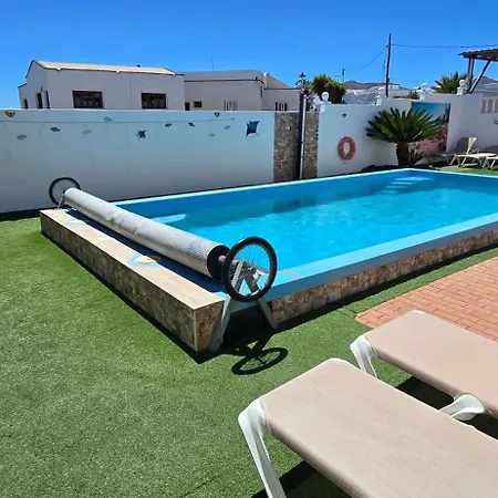 Casa Roja 2 - Quiet Resort, Central, Parking Апартаменты *